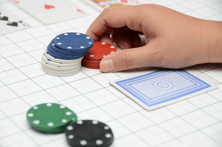 Những thông tin về các vòng cược của Poker mà bạn cần phải biết