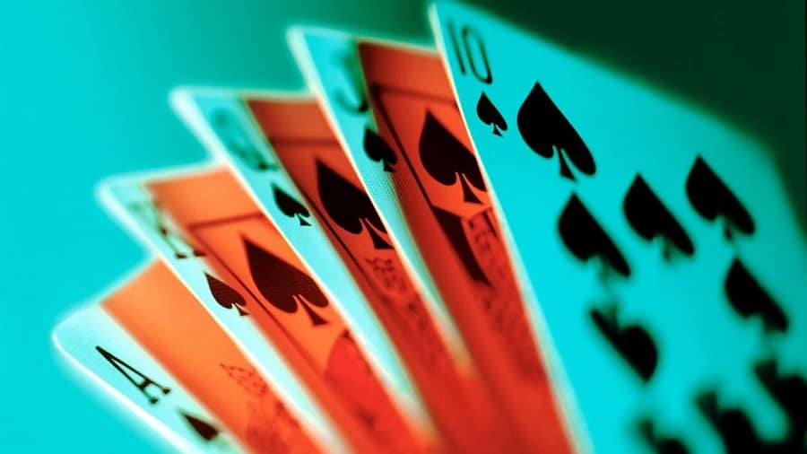 https://bet88bet.net/wp-content/uploads/2024/02/3-dieu-ma-nguoi-choi-nen-thuc-hien-de-co-them-nhieu-chien-thang-trong-Poker.jpg